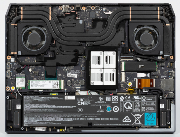 Обзор игрового ноутбука Acer Predator Helios 18 AI