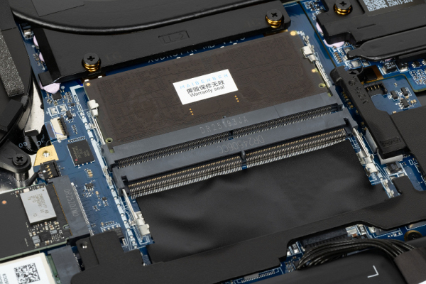 Обзор игрового ноутбука Maibenben X-Treme Typhoon X16B-R98956 с оформлением в стиле Atomic Heart