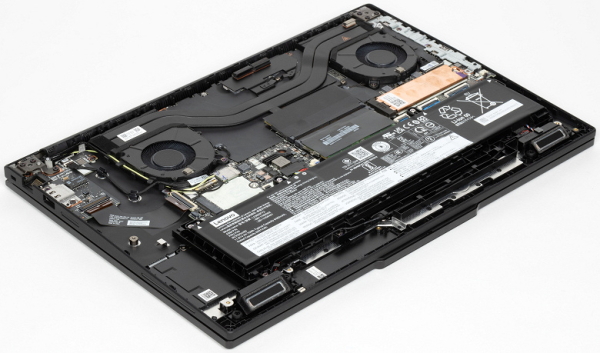 Обзор мобильной рабочей станции Lenovo ThinkPad P16s Gen3 Обзор мобильной рабочей станции Lenovo ThinkPad P16s Gen3