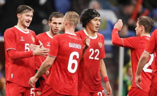 Планета «розовых пони»: Дюков вновь пообещал, что УЕФА и ФИФА пустят Россию на стадионы