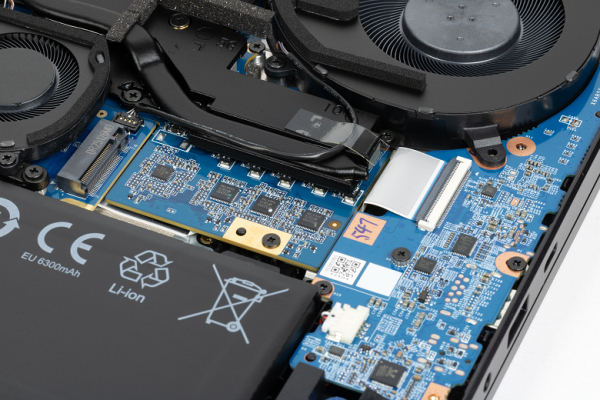 Обзор игрового ноутбука Maibenben X16E X-Treme Tsunami с СЖО, AMD Ryzen 9 9955HX и Nvidia GeForce RTX 5080 Laptop