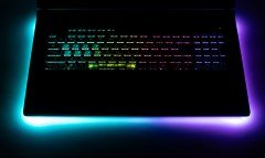 Обзор игрового ноутбука Asus ROG Strix G18 (2025) G815LW