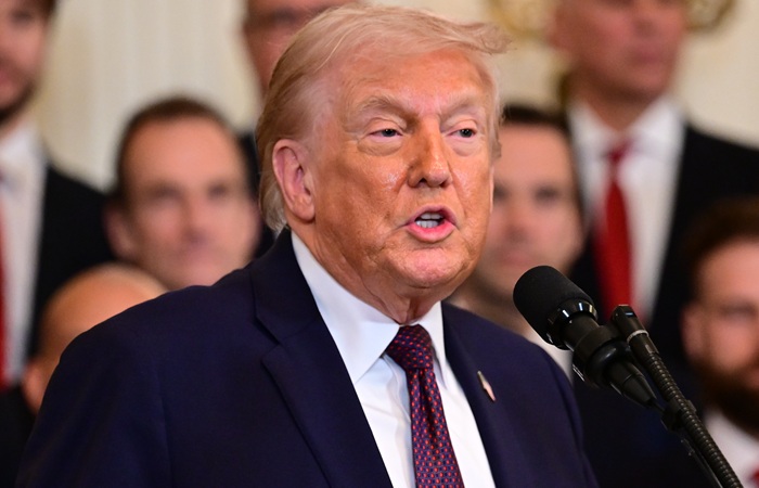 РўСЂР°РјРї РѕР±СЉСЏРІРёР» Рѕ СЃРѕР·РґР°РЅРёРё РЎРѕРІРµС‚Р° РјРёСЂР° РґР»СЏ СЃРµРєС‚РѕСЂР° Р“Р°Р·Р°